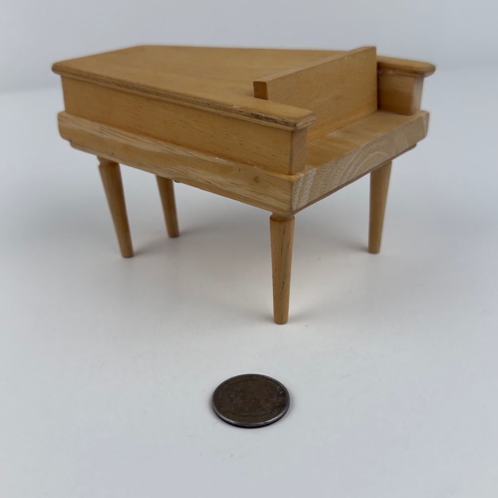 Miniature Dollhouse Baby Grand Piano Music Box 1:12 Scale Wood Working